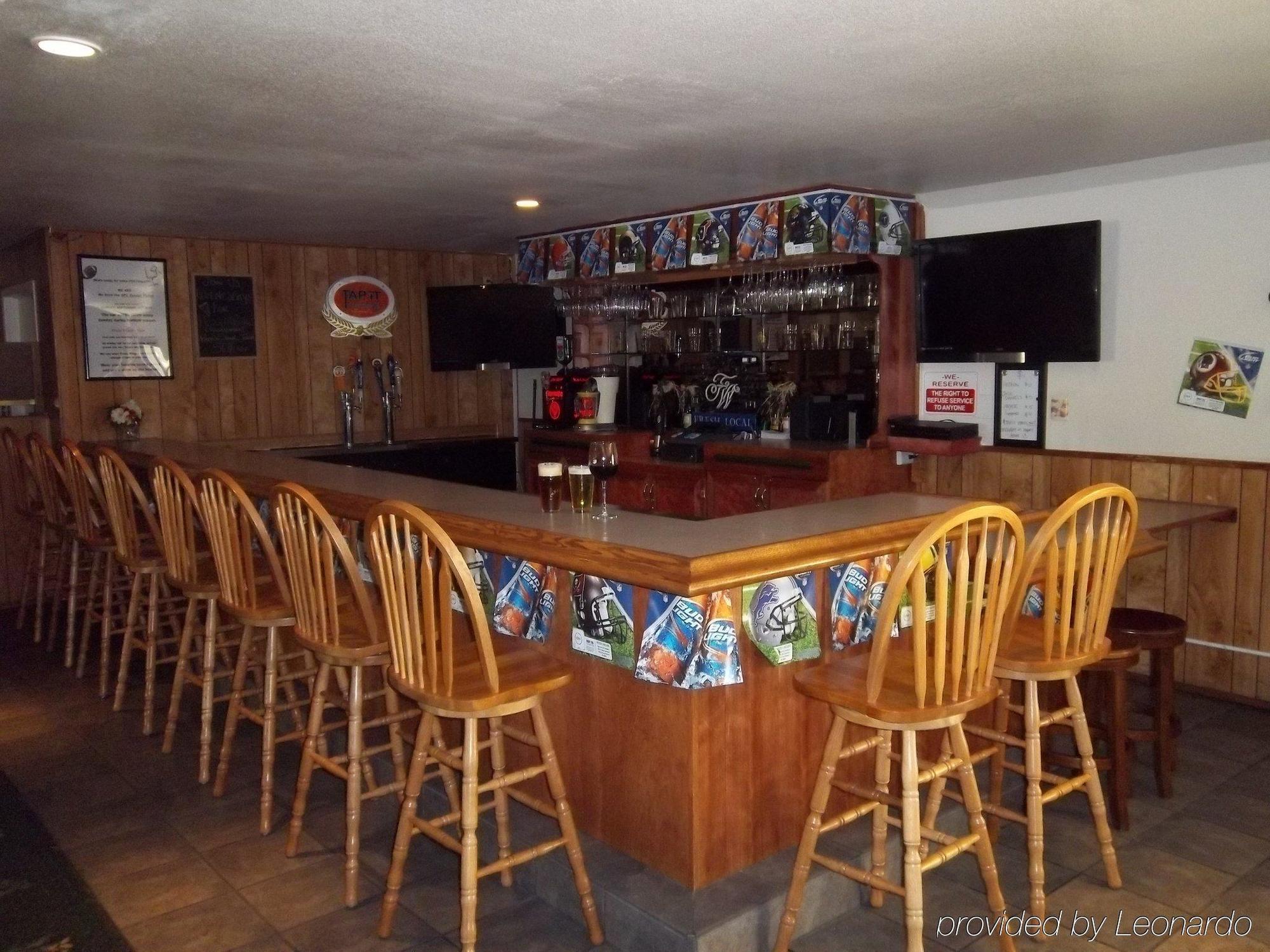O'Cairns Inn And Suites Ломпок Екстериор снимка